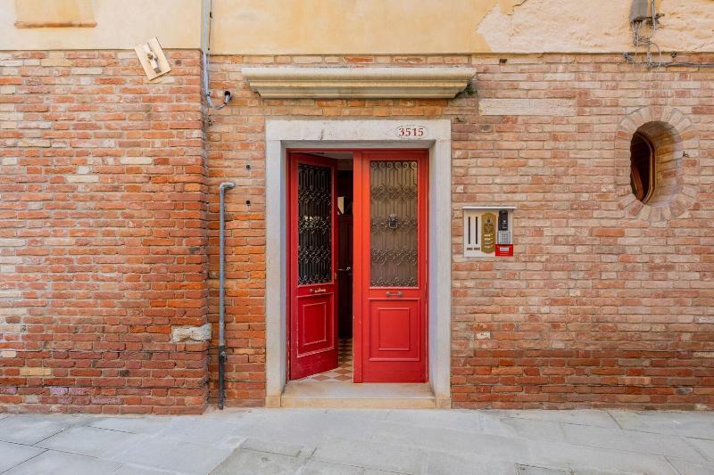 B And B Casanova Ai Tolentini Venesia Bagian luar foto